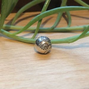 Pandora Essence Cancer Zodiac Charm